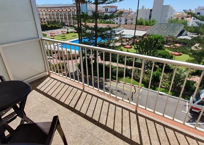 Carihuela Park Palace - Cocasa * Торремолинос